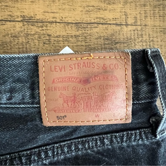 Levi’s 501 Original Cutoff High Rise shorts- Wise Up- Size 4 or 27 - Picture 11 of 14